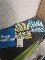 3 Joyland T-Shirts - Size: Youth Large