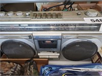 VTG.SANYO  PORTABLE BOOMBOX STEREO- UNTESTED
