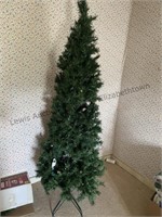 6’ Christmas tree, approximately 6.5’ Christmas