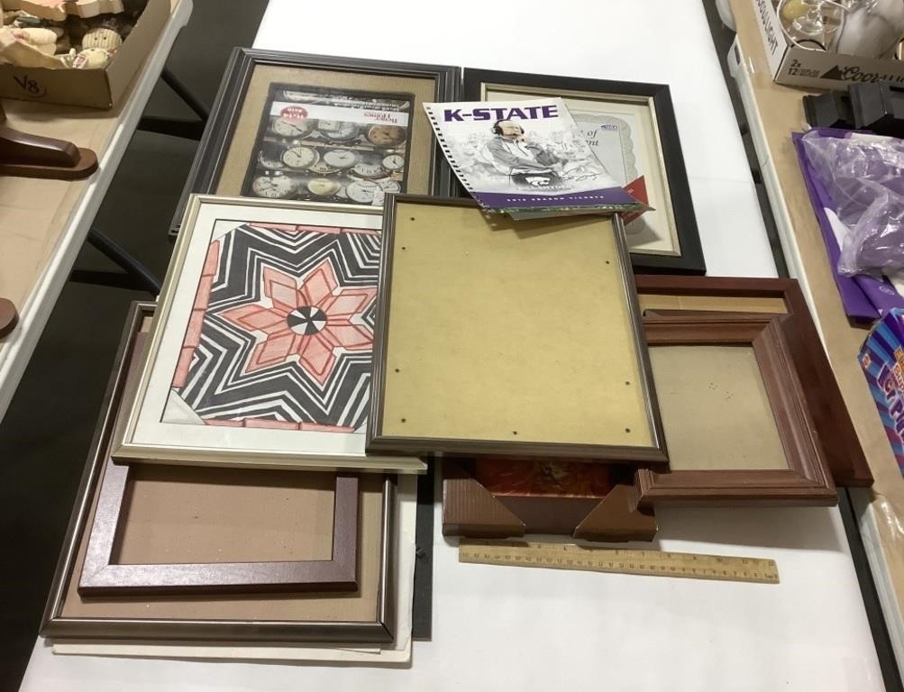 10 Picture frames