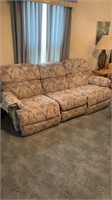 Dual reclining couch