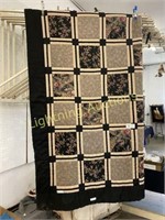 HANDSTITCH BLACK/TAN SQUARE HEAVY QUILT