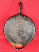 Lodge 10SK Cast Iron Skillet