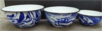 Blue and white splatter ware nesting bowls