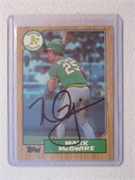 MARK MCGWIRE SIGNED ROOKIE CARD WITH COA A'S