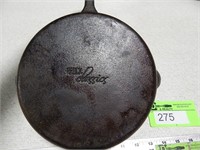 Cast iron skillet