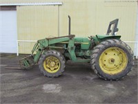 JD 2550 Tractor w/Forks