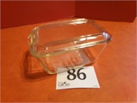 YELLOW CLEAR GLASBAKE DISH WITH LID