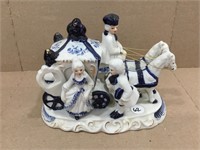 Vintage Martha Washington Horse Carriage Figurine