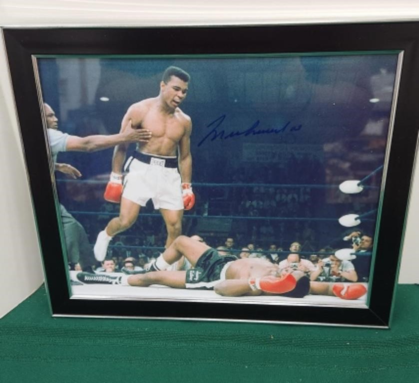 Framed photo 8x10 Muhammad Ali