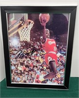 Framed photo 8x10 signed Michael Jordan