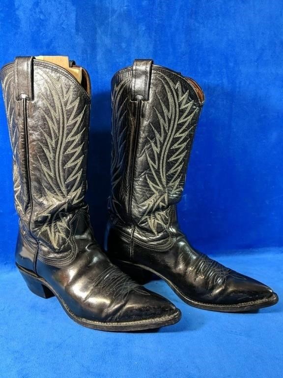 Genuine Nocona Cowboy boots, women's size 10.5