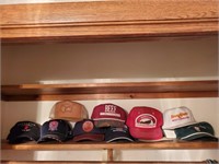 Baseball caps (10+)