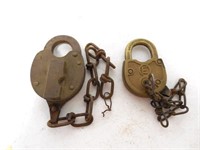 lot of 2 locks Fraim & Eagle Lock, one key