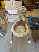 Fisher-Price Papasan Cradle Baby Swing
