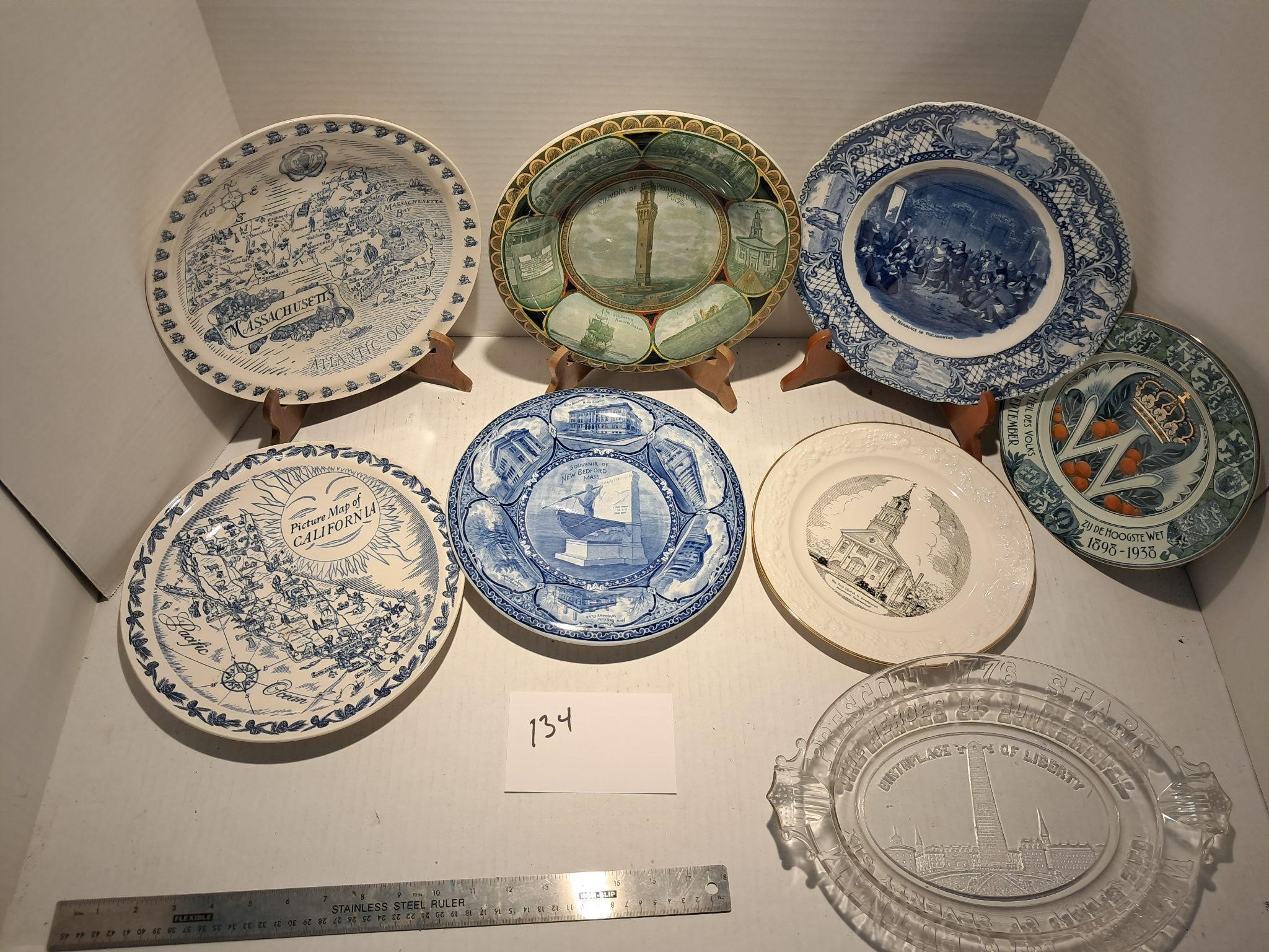 Plates with stand
