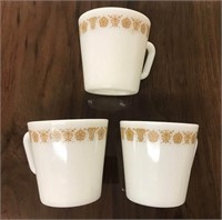 Set of 3 Pyrex White Flower Design Tea Coffee Cups