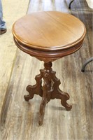 PARLOR TABLE 28 X 15