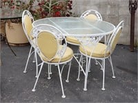Vintage metal patio set w/4 chairs