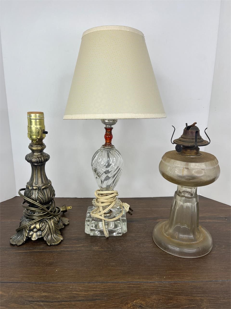 Lot of Lamps- Oil & Electric