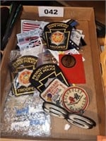GROUPING OF PATCHES & EMBLEMS  STICKERS