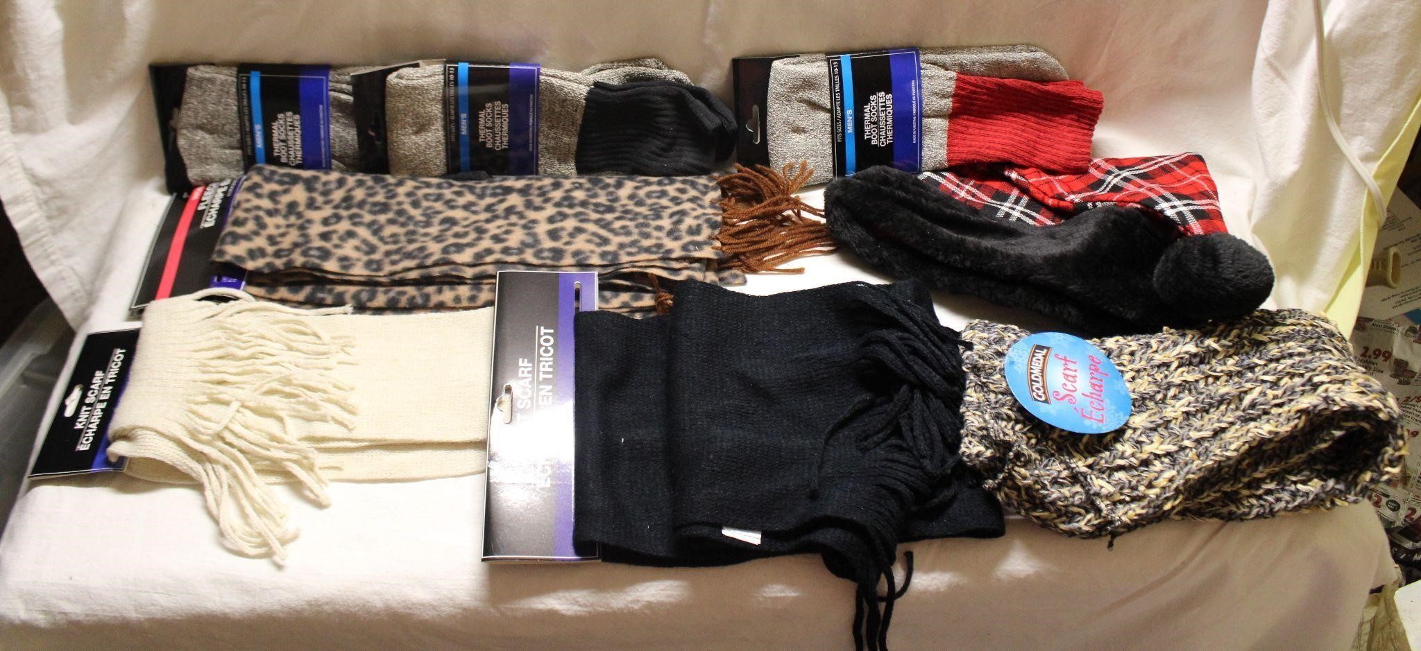 RESELLERS Lot! NEW Scarfs, Socks & Santa Hat