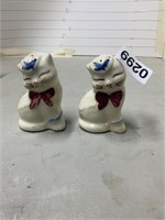 1940s Shawnee Puss N Boots Salt and Pepper Shaker