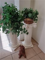 Pr Ceramic Pedestals With Neverdies And Doggy