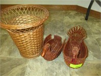 Decorative wicker duck, turkey, small trash basket