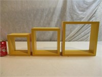 3 étagères cubiques en bois
