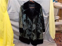 Green/Black Faux Fur Coat, No Tag Large, Length: