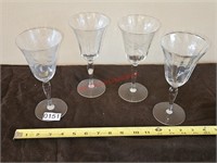 4 Goblet Style Wine Glasses (dining room)