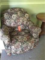 Floral pattern stuffed arm chair