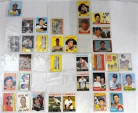 (33) BASEBALL CARDS 50s & 60s