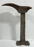 (E) Cast Iron Shoe Anvil, 14"x10"