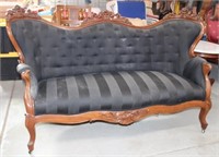 Ornately Carved Victorian Style Love Seat