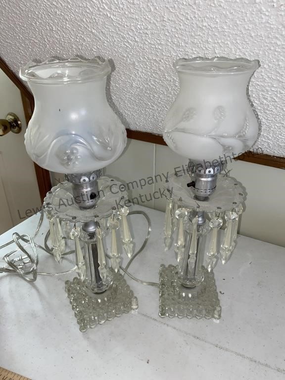 2 lamps