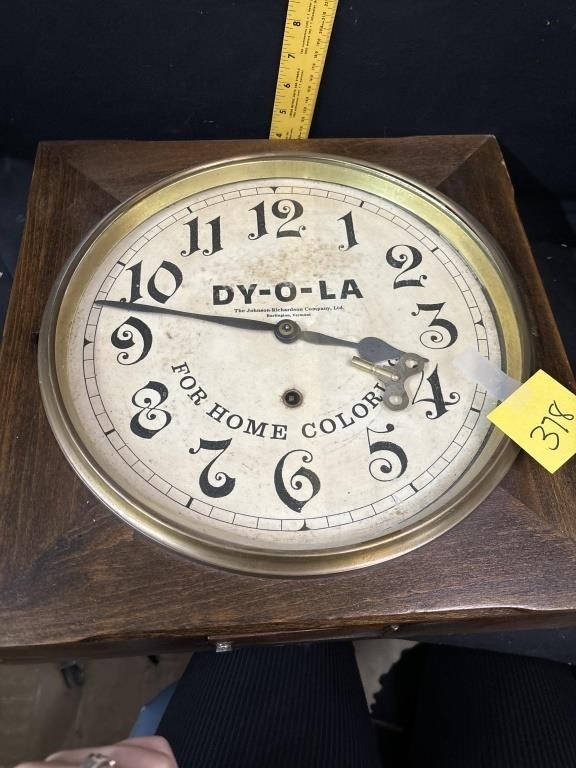 dy-o-la vintage clock