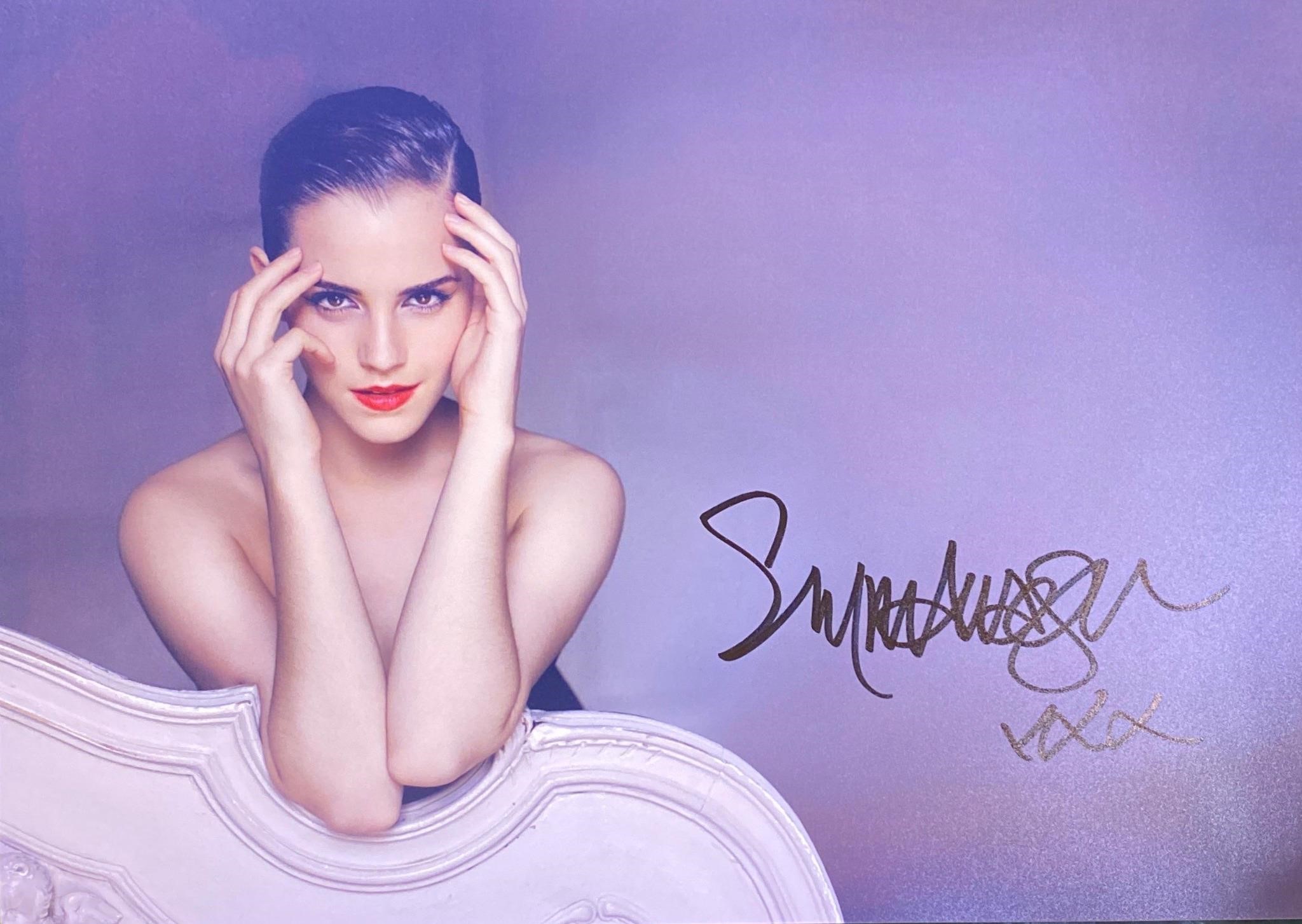 Autograph  
Emma Watson Photo