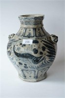Chinese blue & white crackle glazed vase,
