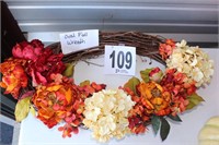 Fall Oval Wreath (U233)