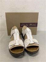 New Clarks Women’s Sandals Size 10W