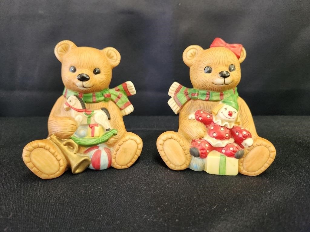 (2) HOMCO CHRISTMAS BEAR FIGURINES