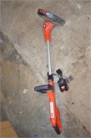 Black & Decker Weed Eater w/Battery & Charger