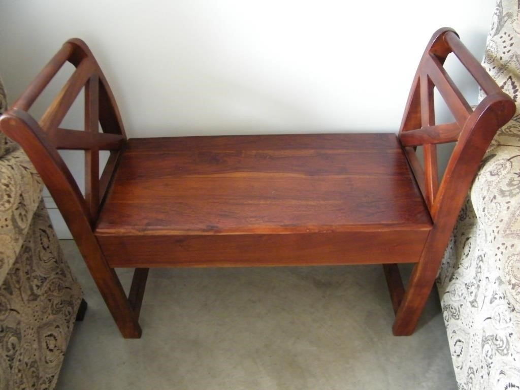 LIFT SEAT BENCH WITH ARMS 34"WIDE
