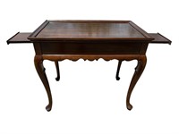 ETHAN ALLEN SOLID CHERRY QUEEN ANNE TEA TABLE