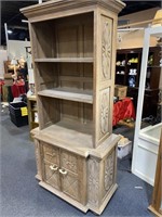 Rustic Western Decor Shelves with Cabinet