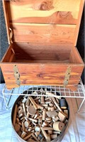 WOOD JEWELRY BOX & TIN OF ASSORTED WOOD PIECES