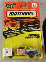 Matchbox 1:64 pontiac stock car