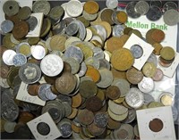 5 POUNDS WORLD FOREIGN COIN LOT